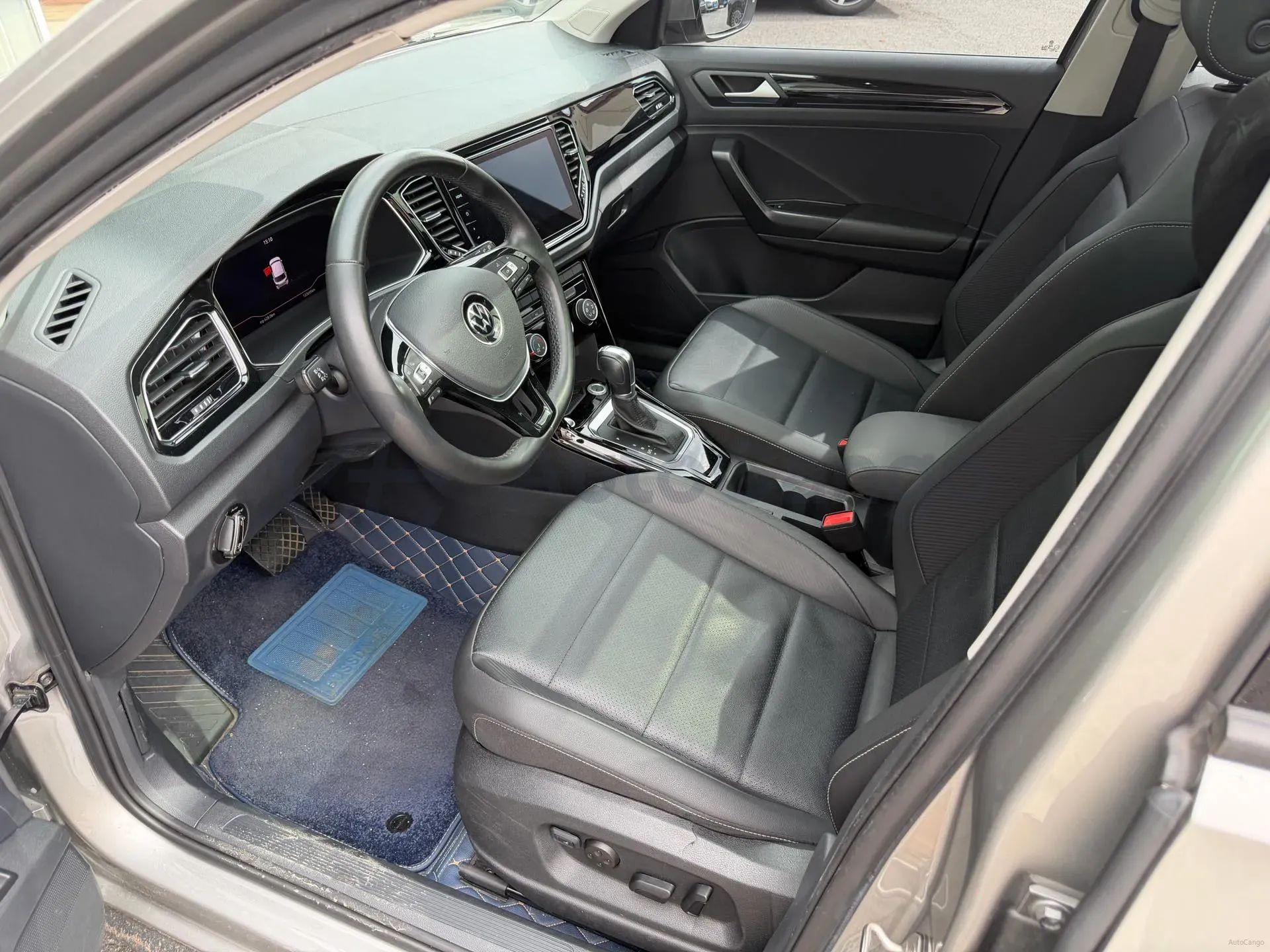 2021 Volkswagen T-Roc 1.4T 150HP L4 7DCT,autocango,china used car exporter,china ev exporter,chinese used car exporter,chinese used ev exporter