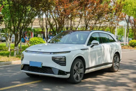 2022 XPENG G9,autocango,china used car exporter,china ev exporter,chinese used car exporter,chinese used ev exporter