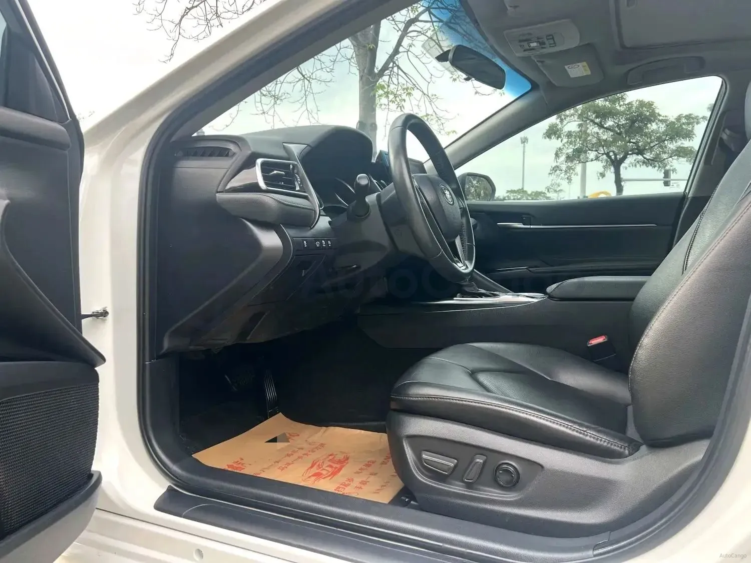 2022 Toyota Camry 2.0L 178HP L4 CVT,autocango,china used car exporter,china ev exporter,chinese used car exporter,chinese used ev exporter