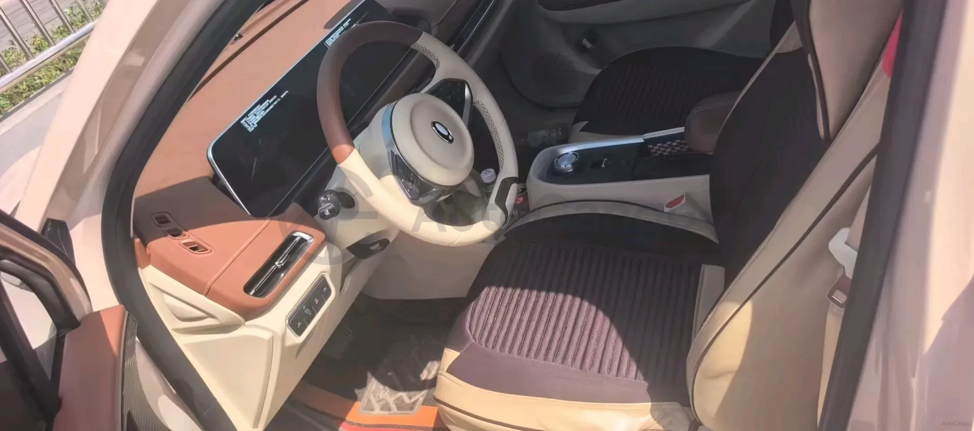 2022 ChangAn Oshan X7 Plus 1.5T 188HP L4 7DCT,autocango,china used car exporter,china ev exporter,chinese used car exporter,chinese used ev exporter