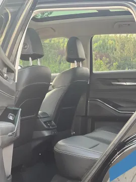 2022 Haval H6 1.5T 184HP L4 7DCT,autocango,china used car exporter,china ev exporter,chinese used car exporter,chinese used ev exporter