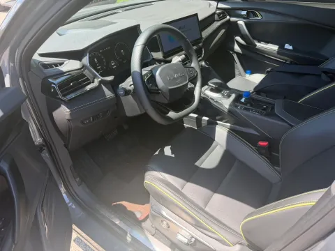2023 LYNK&CO 06 1.5T 181HP L4 7DCT,autocango,china used car exporter,china ev exporter,chinese used car exporter,chinese used ev exporter