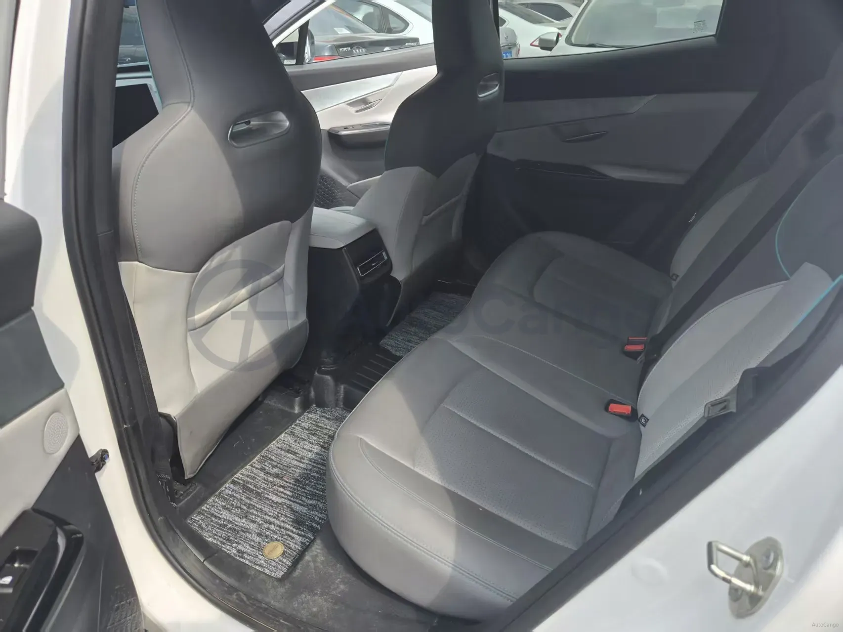 2023 ChangAn UNI-T 1.5T 188HP L4 7DCT,autocango,china used car exporter,china ev exporter,chinese used car exporter,chinese used ev exporter