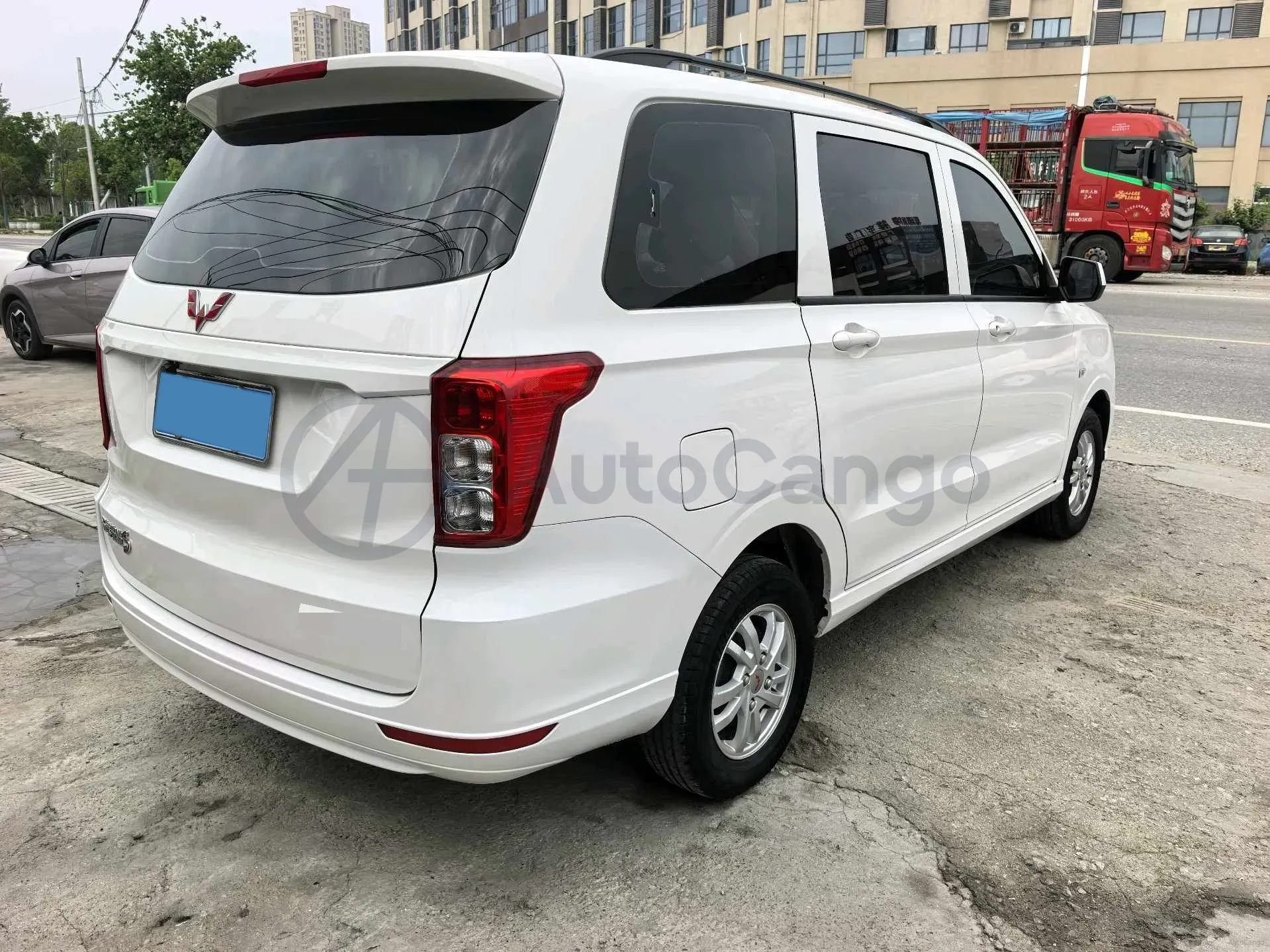 2021 WuLing HongGuang 1.5L 99HP L4 6MT,autocango,china used car exporter,china ev exporter,chinese used car exporter,chinese used ev exporter