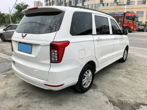 2021 WuLing HongGuang 1.5L 99HP L4 6MT