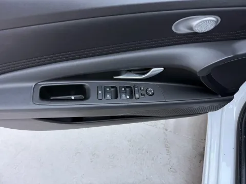 2021 Hyundai Elantra 1.5L 115HP L4 CVT