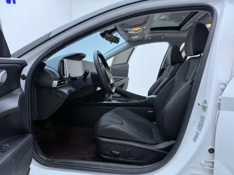 2021 Hyundai Elantra 1.5L 115HP L4 CVT