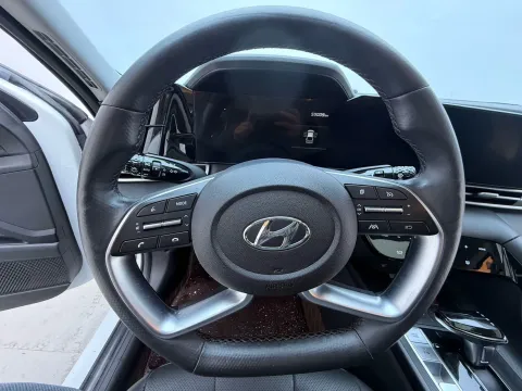 2021 Hyundai Elantra 1.5L 115HP L4 CVT