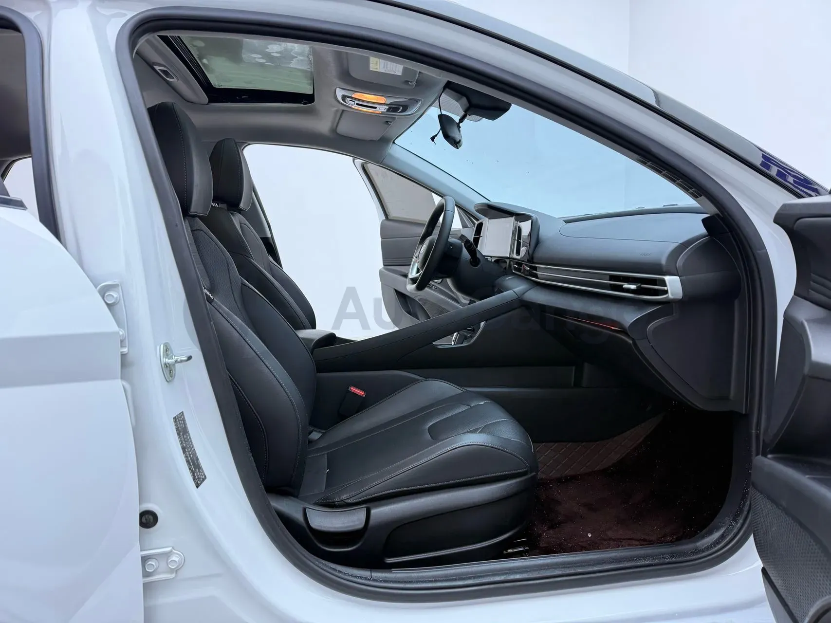 2021 Hyundai Elantra 1.5L 115HP L4 CVT,autocango,china used car exporter,china ev exporter,chinese used car exporter,chinese used ev exporter