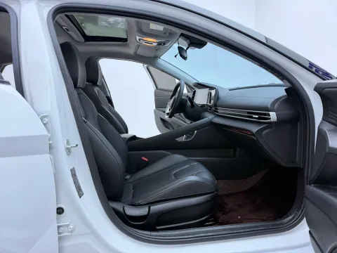 2021 Hyundai Elantra 1.5L 115HP L4 CVT