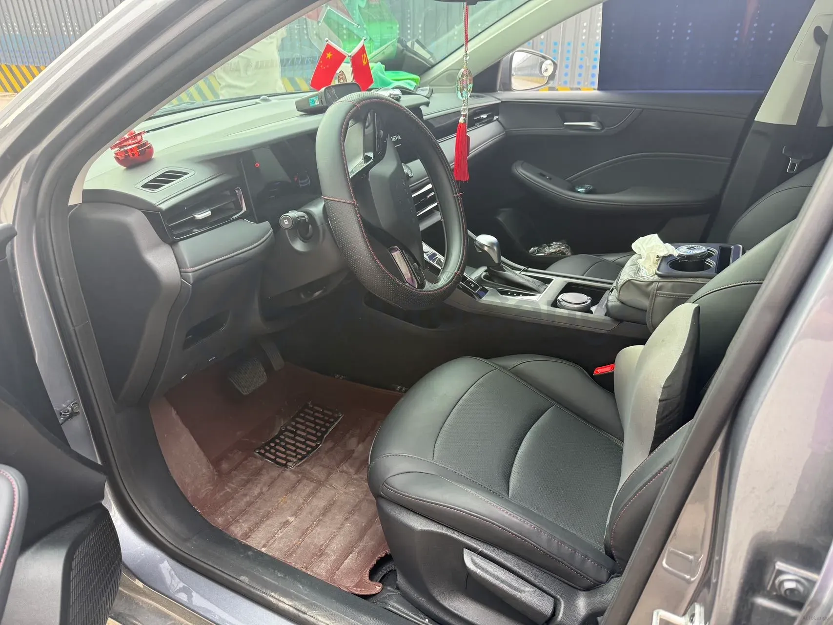 2026 Roewe i5 1.5L 129HP L4 CVT,autocango,china used car exporter,china ev exporter,chinese used car exporter,chinese used ev exporter