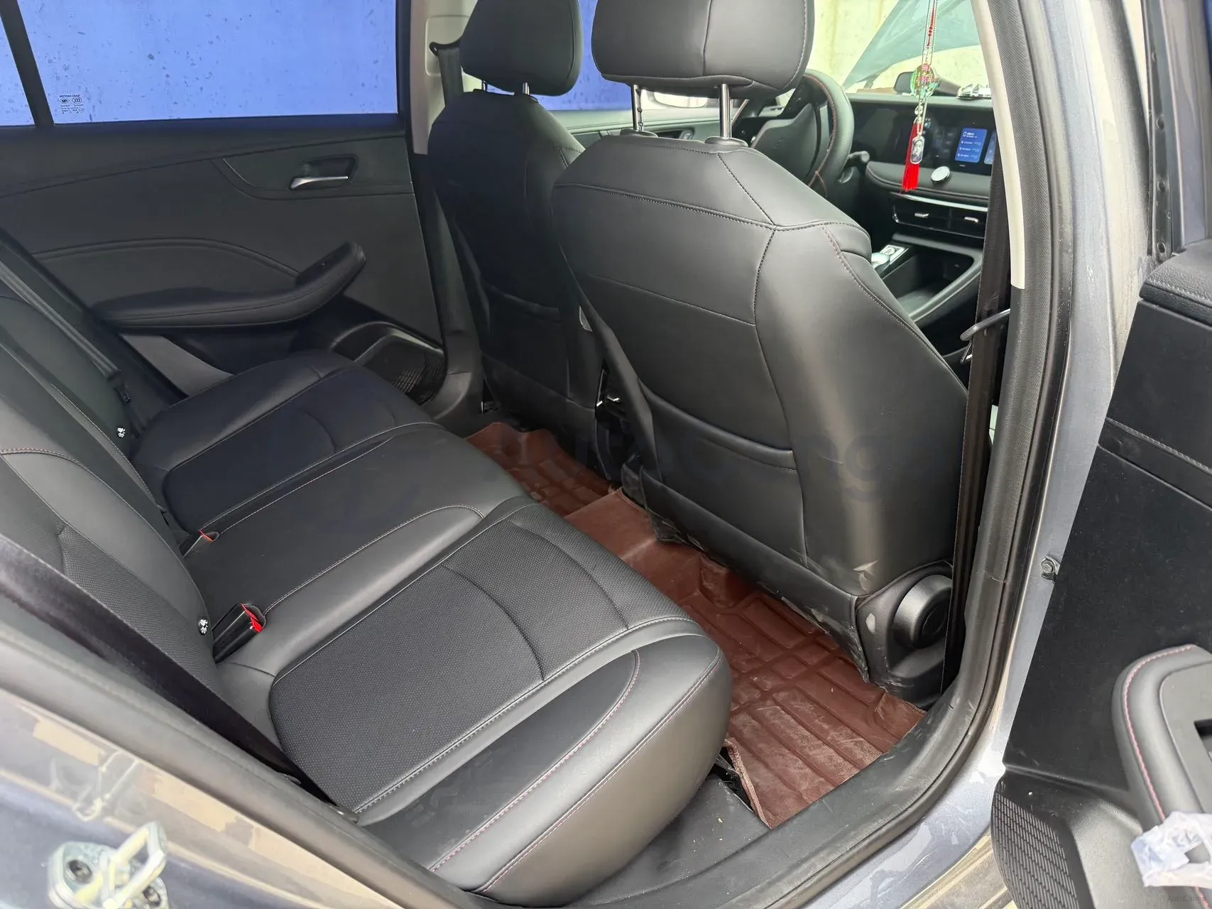 2026 Roewe i5 1.5L 129HP L4 CVT,autocango,china used car exporter,china ev exporter,chinese used car exporter,chinese used ev exporter