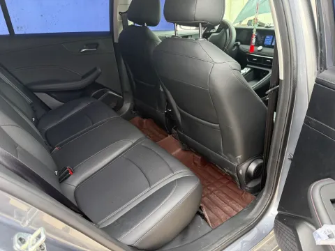 2026 Roewe i5 1.5L 129HP L4 CVT