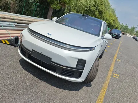 2024 LI L7,autocango,china used car exporter,china ev exporter,chinese used car exporter,chinese used ev exporter