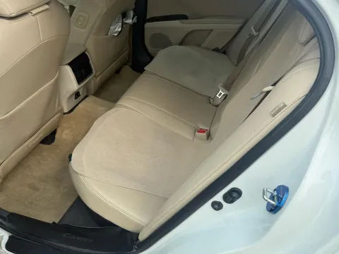 2021 Toyota Camry 2.5L 178HP L4 E-CVT Hybrid,autocango,china used car exporter,china ev exporter,chinese used car exporter,chinese used ev exporter