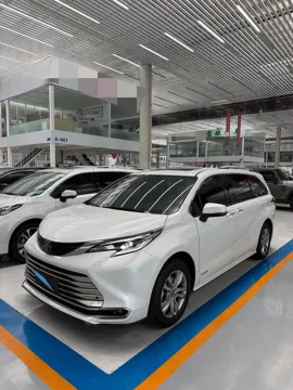 2023 TOYOTA SIENNA,autocango,china used car exporter,china ev exporter,chinese used car exporter,chinese used ev exporter