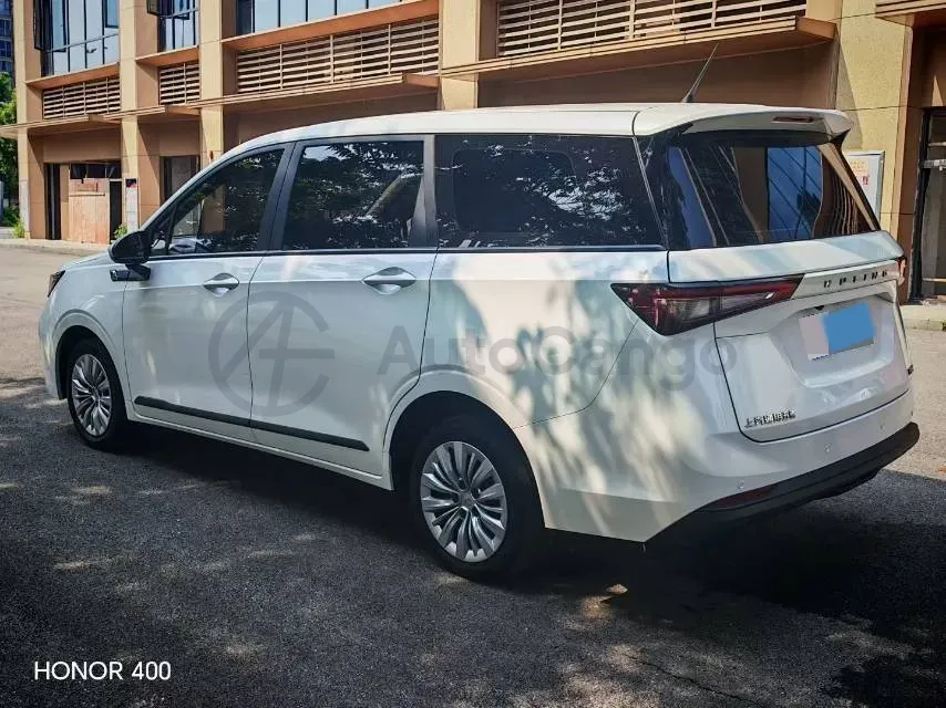 2022 WuLing ZhengChen 2.0L 136HP L4 6MT,autocango,china used car exporter,china ev exporter,chinese used car exporter,chinese used ev exporter