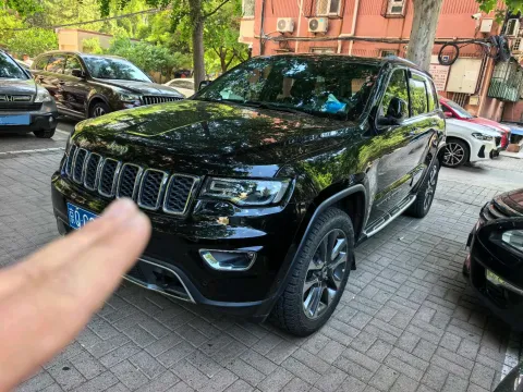 2017 JEEP GRAND CHEROKEE,autocango,china used car exporter,china ev exporter,chinese used car exporter,chinese used ev exporter