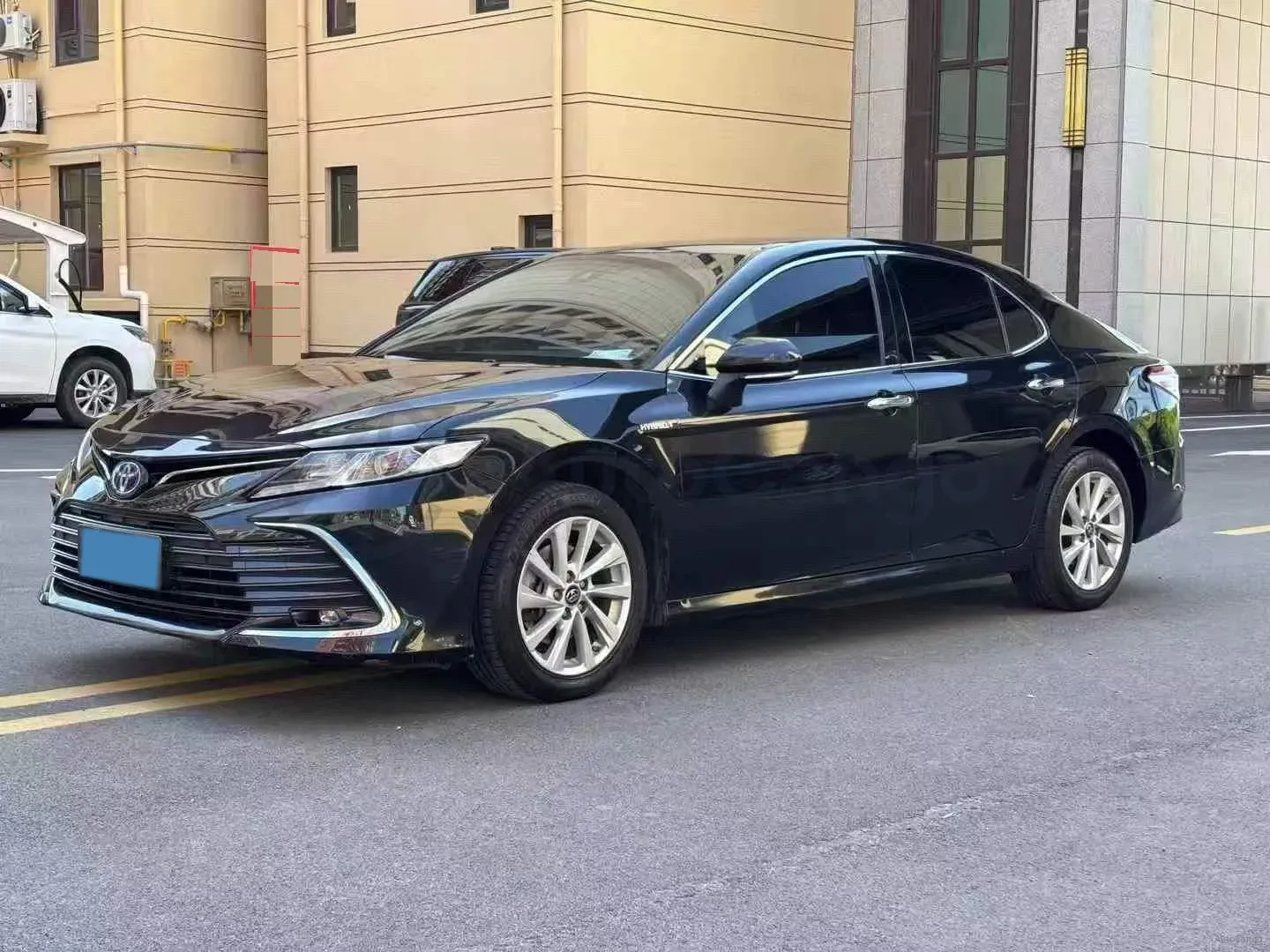 2023 Toyota Camry 2.5L 178HP L4 E-CVT Hybrid,autocango,china used car exporter,china ev exporter,chinese used car exporter,chinese used ev exporter