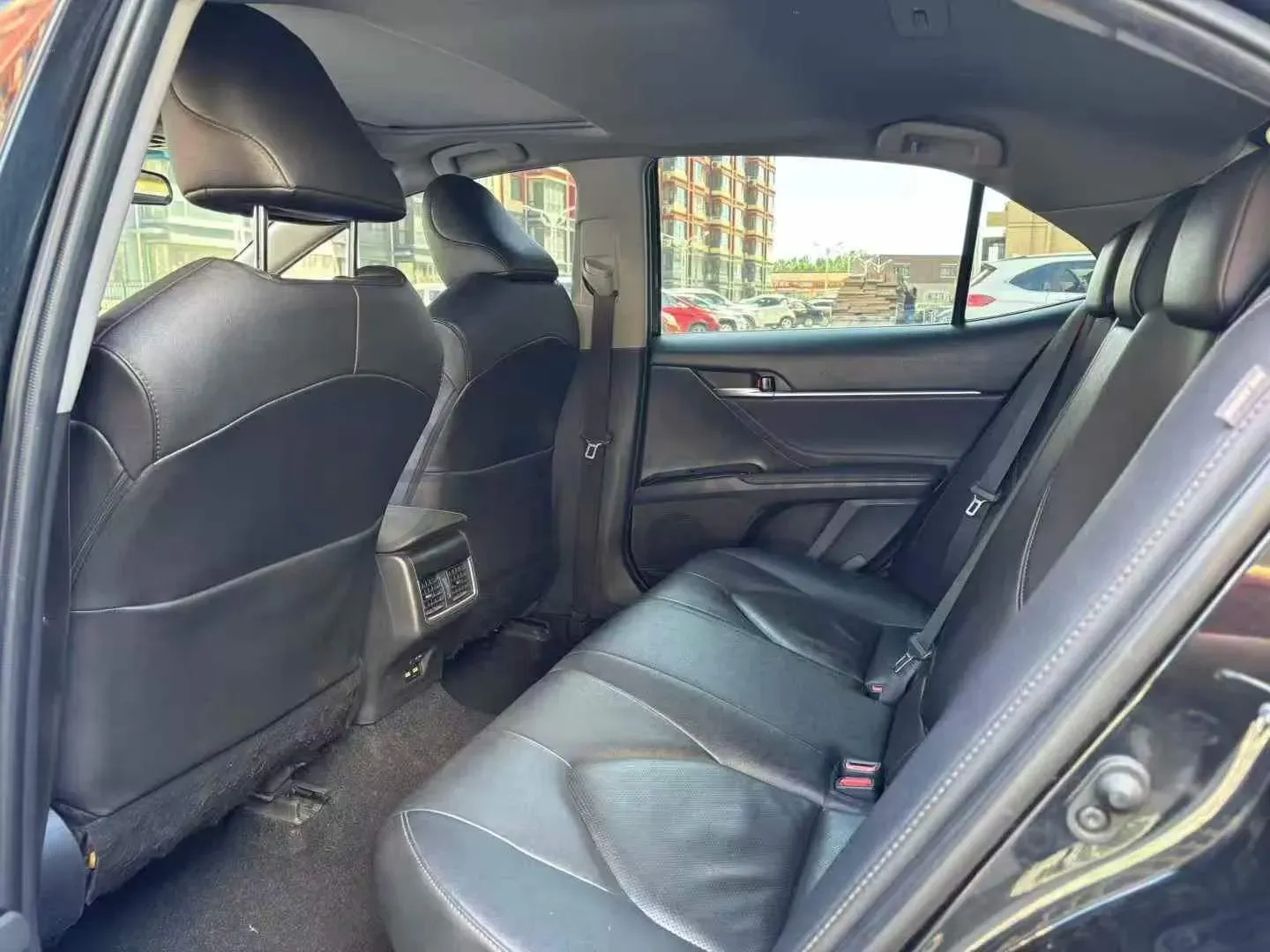 2023 Toyota Camry 2.5L 178HP L4 E-CVT Hybrid,autocango,china used car exporter,china ev exporter,chinese used car exporter,chinese used ev exporter
