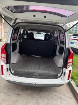 2021 WuLing HongGuang Plus 1.5L 99HP L4 6MT