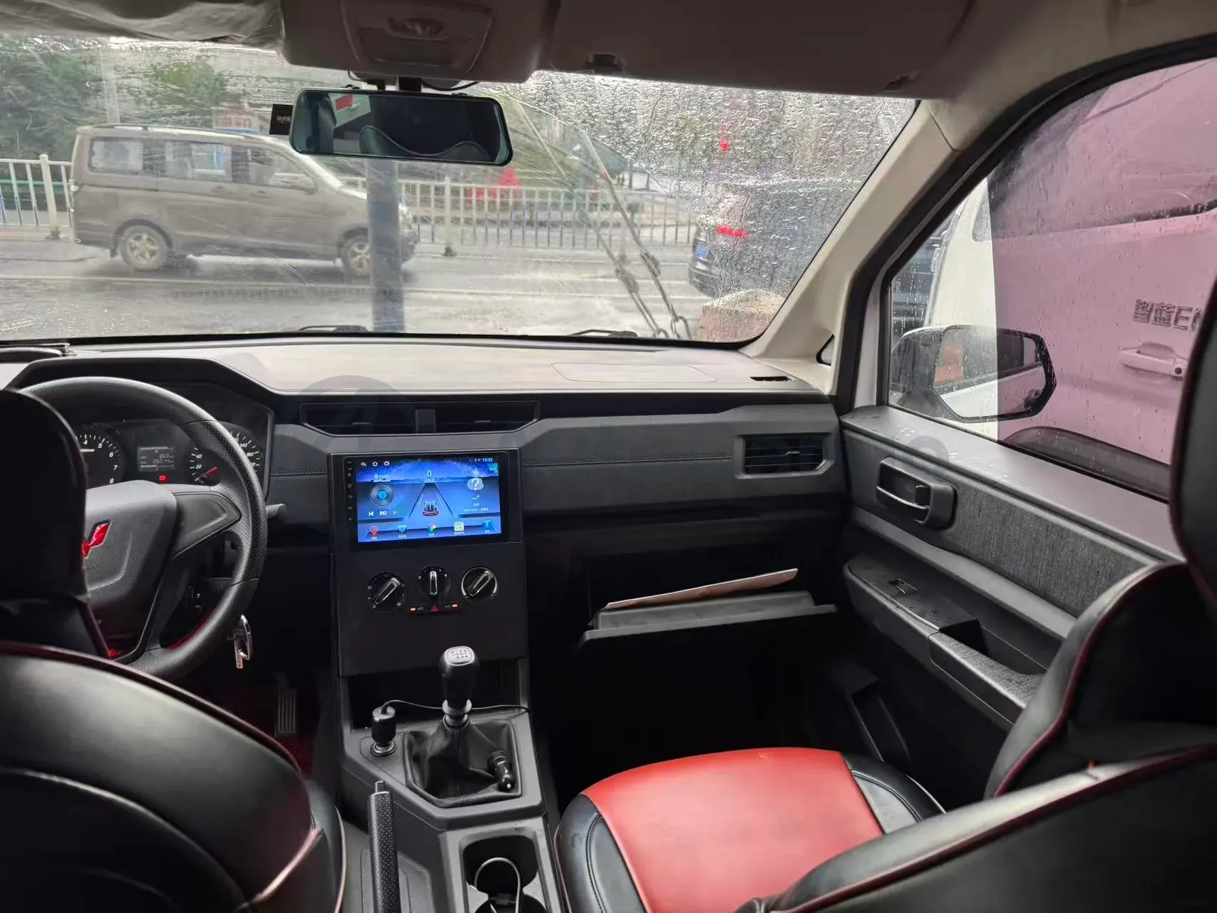 2021 WuLing HongGuang Plus 1.5L 99HP L4 6MT,autocango,china used car exporter,china ev exporter,chinese used car exporter,chinese used ev exporter