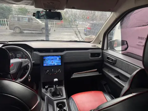 2021 WuLing HongGuang Plus 1.5L 99HP L4 6MT