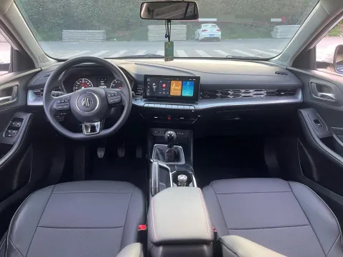 2023 MG 5 1.5L 129HP L4 5MT