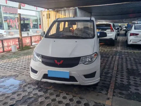 2023 WuLing RongGuang New Truck 1.5L 102HP L4 5MT,autocango,china used car exporter,china ev exporter,chinese used car exporter,chinese used ev exporter
