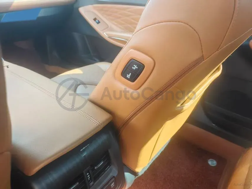 2022 Toyota Avalon 2.5L 178HP L4 E-CVT Hybrid,autocango,china used car exporter,china ev exporter,chinese used car exporter,chinese used ev exporter