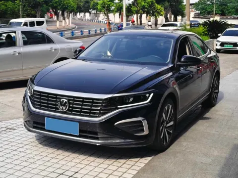2024 VOLKSWAGEN PASSAT,autocango,china used car exporter,china ev exporter,chinese used car exporter,chinese used ev exporter