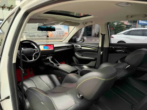 2021 Roewe i5 1.5L 120HP L4 CVT
