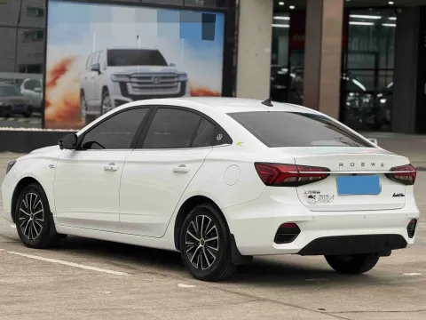 2021 Roewe i5 1.5L 120HP L4 CVT