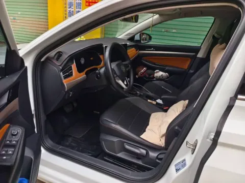 2023 Volkswagen Bora 1.2T 116HP L4 7DCT