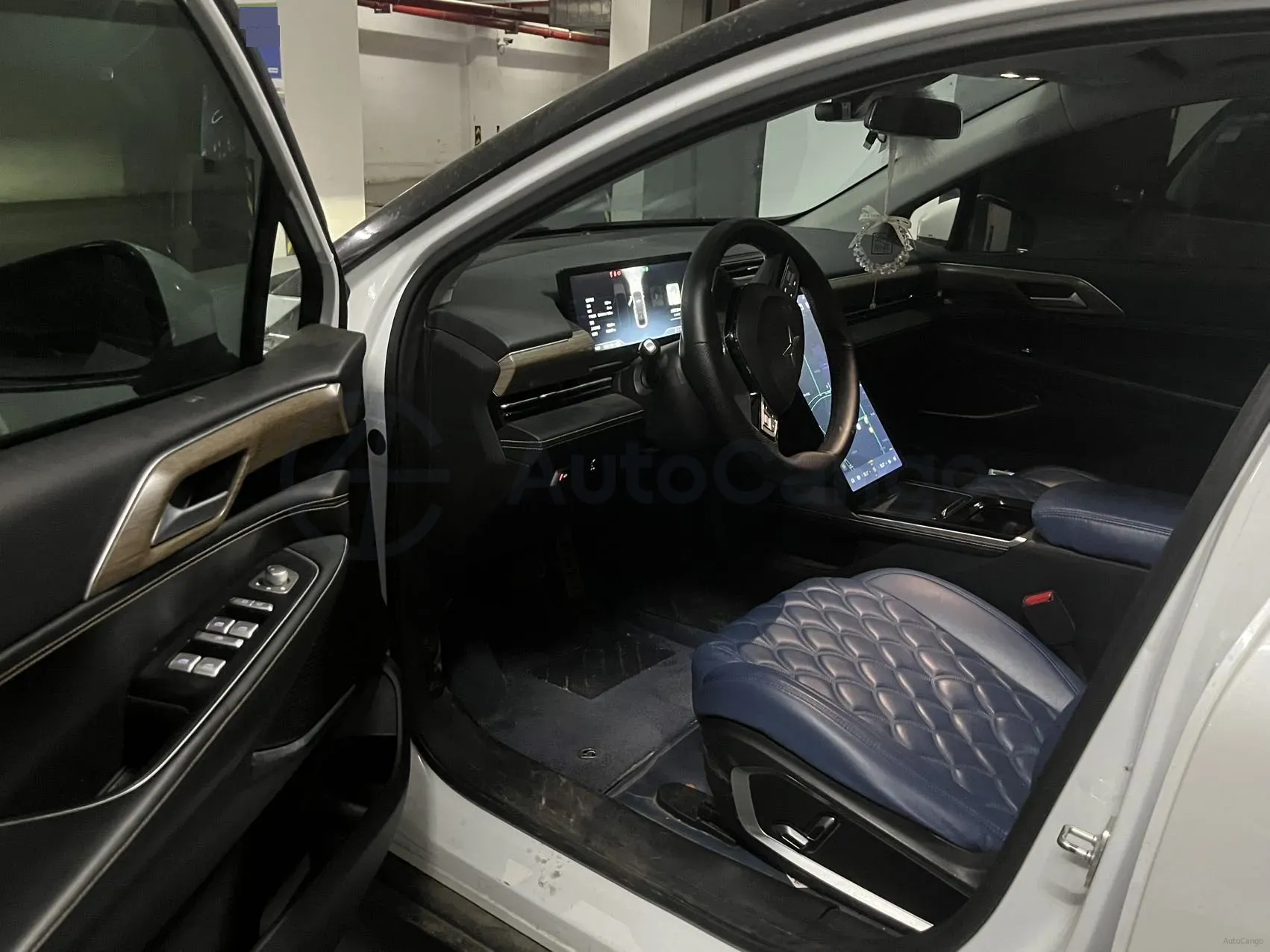 2022 Xpeng P5 BEV 55.9KWH,autocango,china used car exporter,china ev exporter,chinese used car exporter,chinese used ev exporter