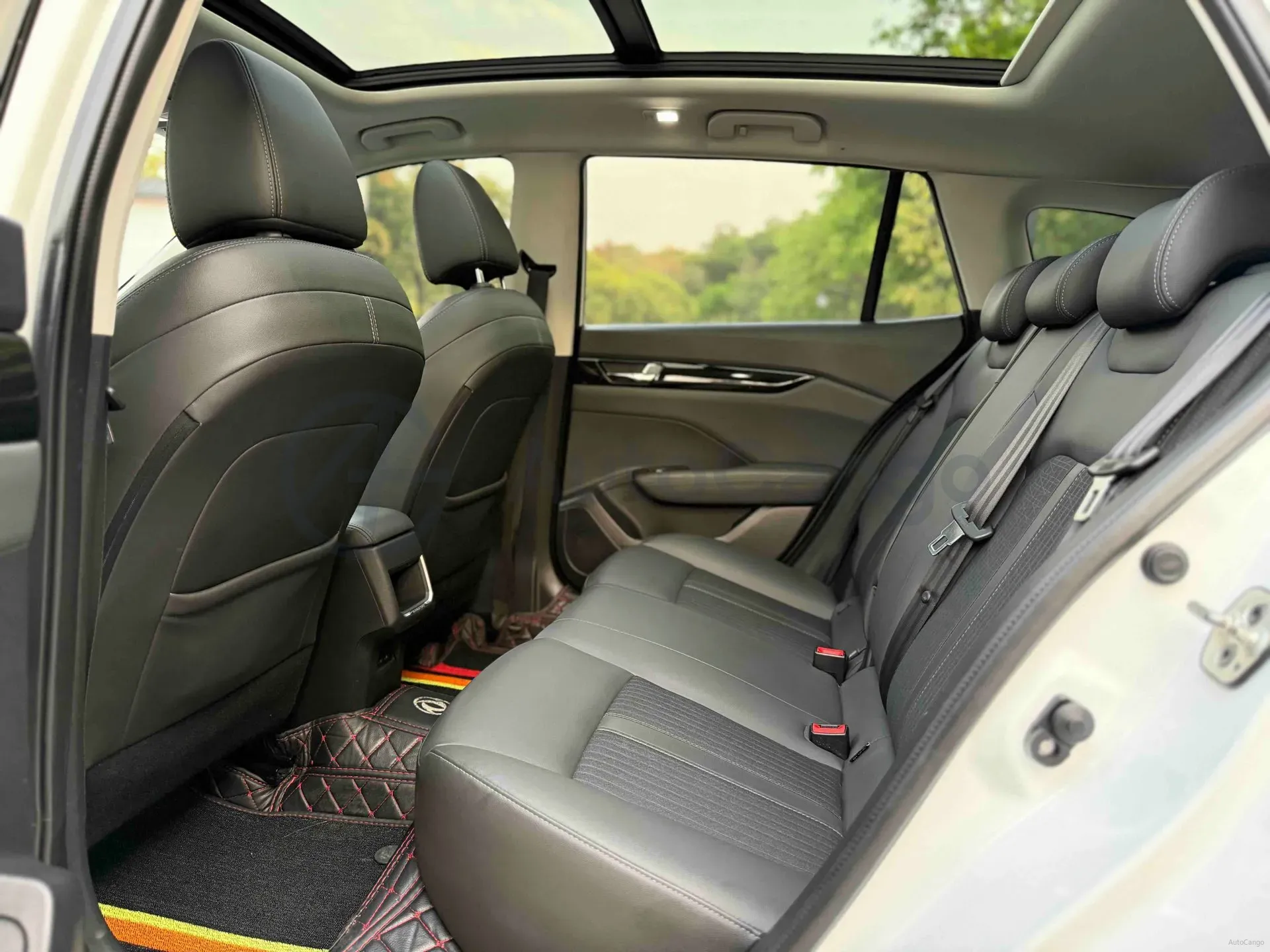 2020 DongFeng Aeolus YiXuan GS 1.5T 150HP L4 6DCT,autocango,china used car exporter,china ev exporter,chinese used car exporter,chinese used ev exporter
