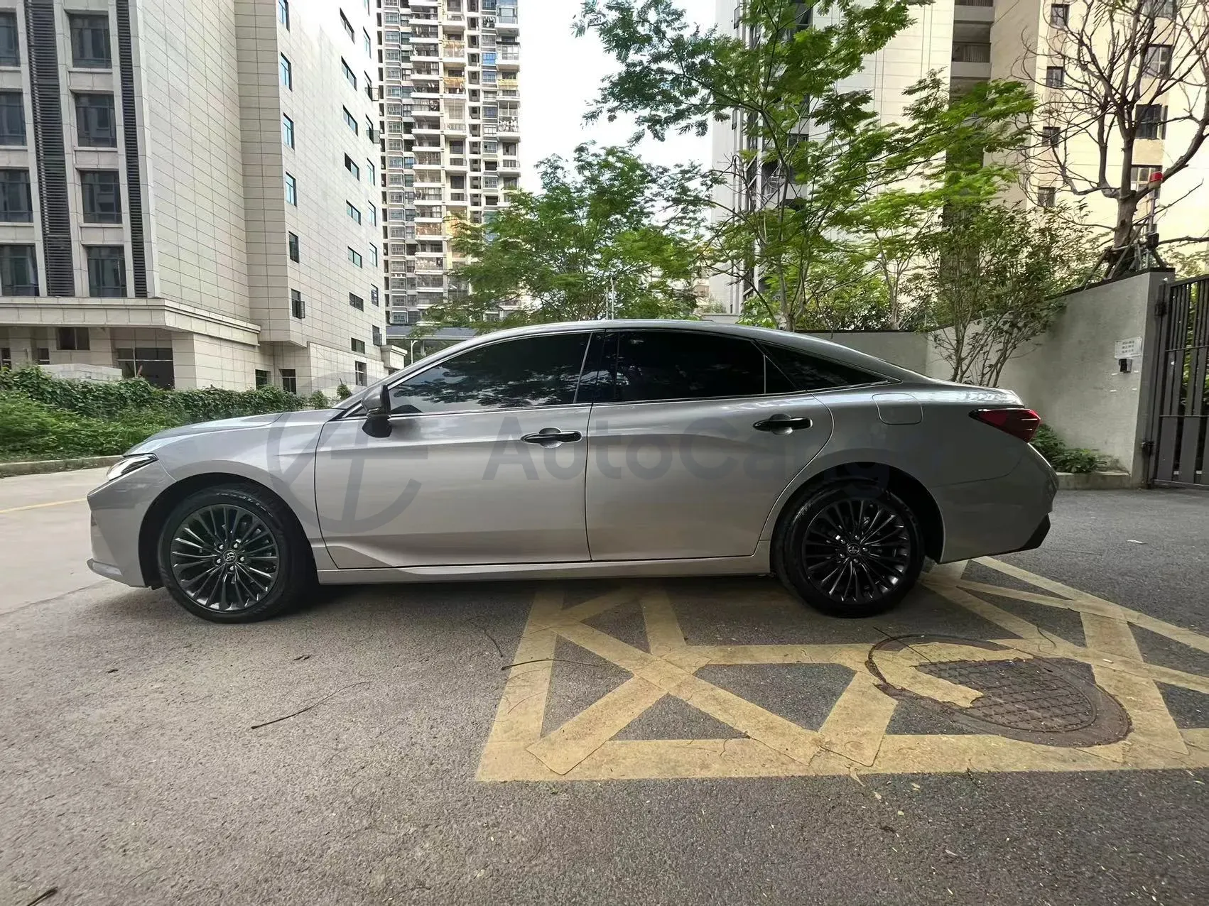 2019 Toyota Avalon 2.0L 178HP L4 CVT,autocango,china used car exporter,china ev exporter,chinese used car exporter,chinese used ev exporter