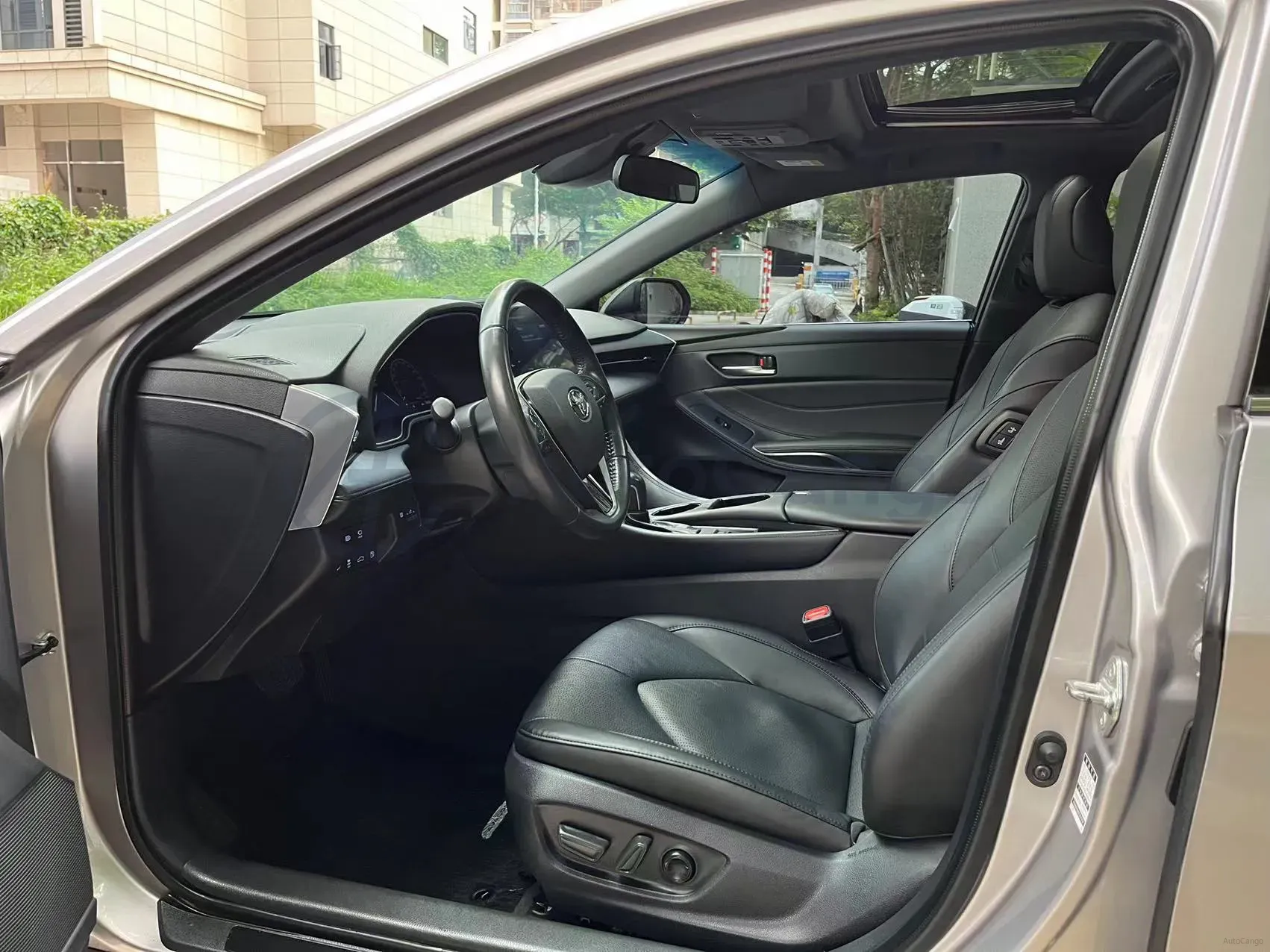 2019 Toyota Avalon 2.0L 178HP L4 CVT,autocango,china used car exporter,china ev exporter,chinese used car exporter,chinese used ev exporter