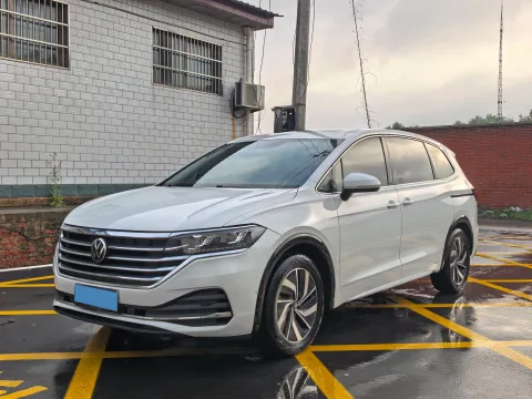 2020 VOLKSWAGEN VILORAN,autocango,china used car exporter,china ev exporter,chinese used car exporter,chinese used ev exporter