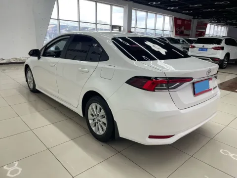2021 Toyota Corolla 1.2T 116HP L4 CVT