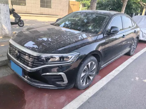 2023 VOLKSWAGEN PASSAT,autocango,china used car exporter,china ev exporter,chinese used car exporter,chinese used ev exporter