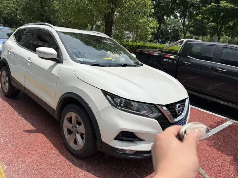 2022 Nissan Qashqai 2.0L 151HP L4 CVT,autocango,china used car exporter,china ev exporter,chinese used car exporter,chinese used ev exporter
