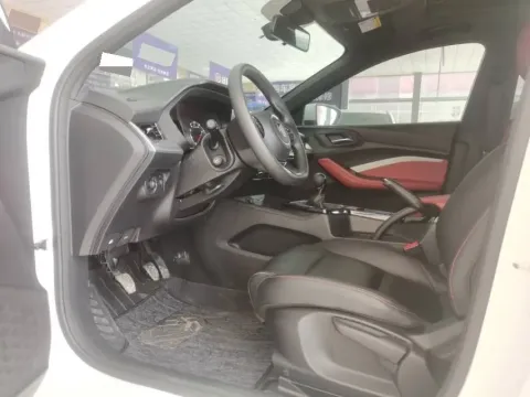 2023 MG 5 1.5L 129HP L4 5MT
