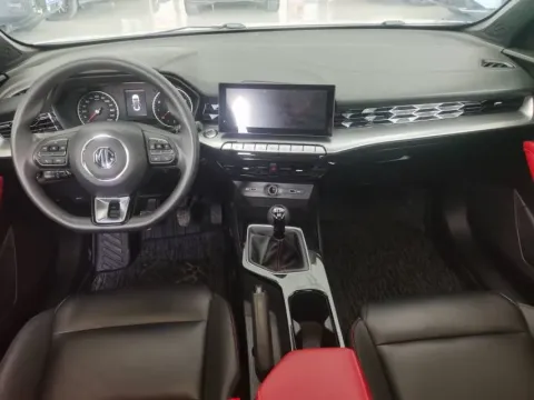 2023 MG 5 1.5L 129HP L4 5MT