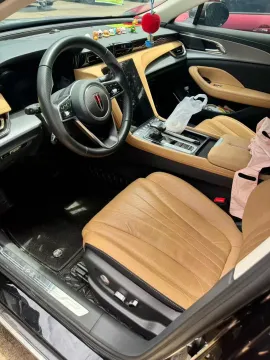2023 HongQi H5 2.0T 224HP L4 8AT,autocango,china used car exporter,china ev exporter,chinese used car exporter,chinese used ev exporter