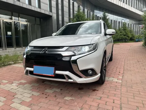 2021 MITSUBISHI OUTLANDER,autocango,china used car exporter,china ev exporter,chinese used car exporter,chinese used ev exporter