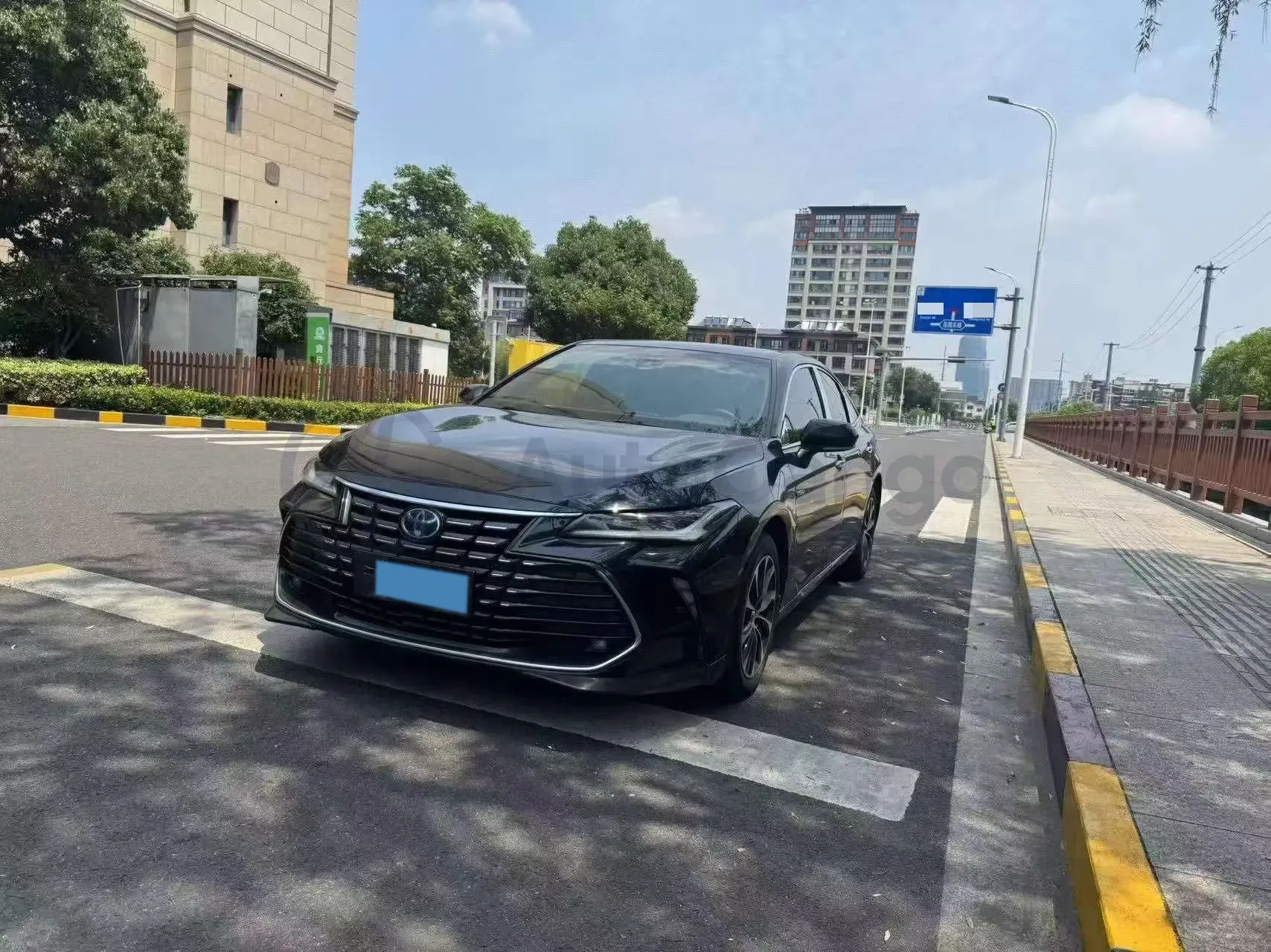 2023 Toyota Avalon 2.5L 178HP L4 E-CVT Hybrid,autocango,china used car exporter,china ev exporter,chinese used car exporter,chinese used ev exporter