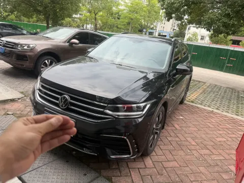 2024 VOLKSWAGEN TIGUAN L,autocango,china used car exporter,china ev exporter,chinese used car exporter,chinese used ev exporter