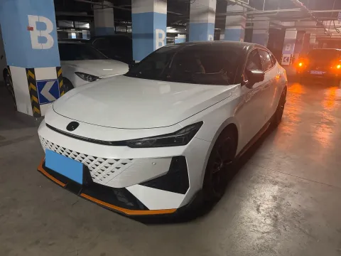 2025 CHANGAN UNI-V,autocango,china used car exporter,china ev exporter,chinese used car exporter,chinese used ev exporter