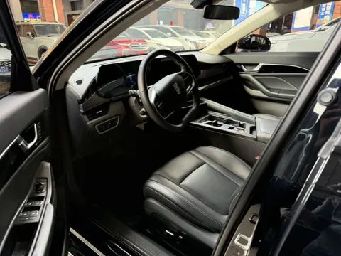2025 Bestune B70 1.5T 169HP L4 7DCT